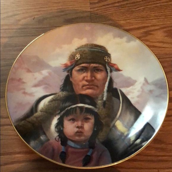 12 Native American Collectors Plates - Picture 8 of 8